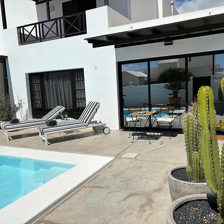 Casa Natalia * Tias