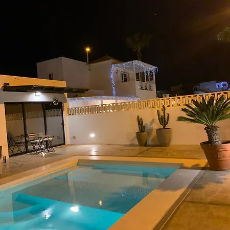 Casa Natalia Apartment *
