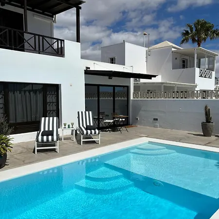 Casa Natalia Tías