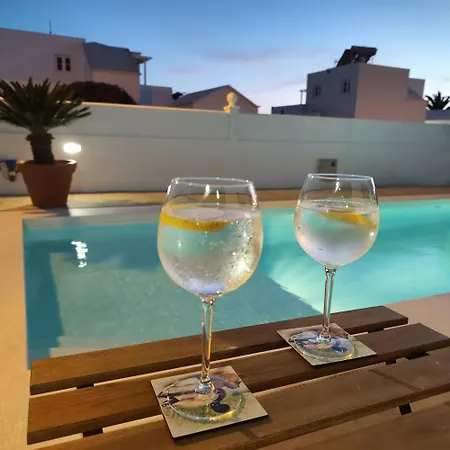 Casa Natalia Tías